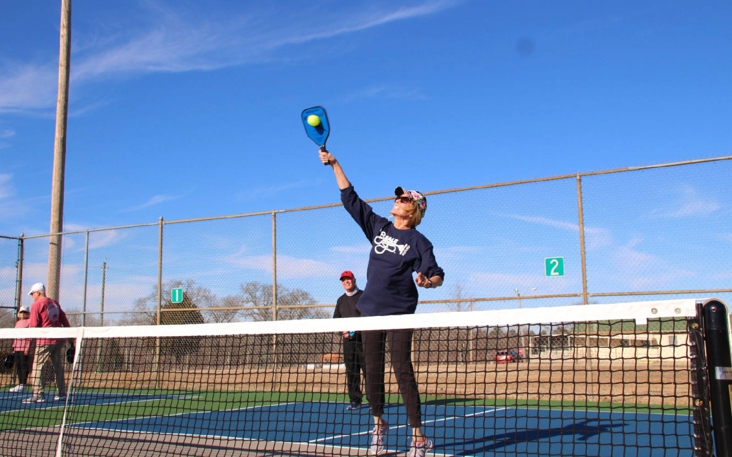 Chinh phục pickleball: Cách để có cú volley và smash hiệu quả- Ảnh 2. Chinh phục pickleball: Cách để có cú volley và smash hiệu quả- Ảnh 2.